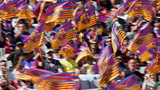 Barcelona stuns Madrid in title race