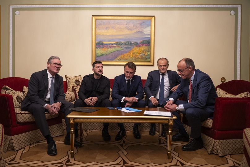 Starmer, Zelenski, Macron, Tusk y Merz llaman a Trump desde Kiev el 10 de mayo de 2025.