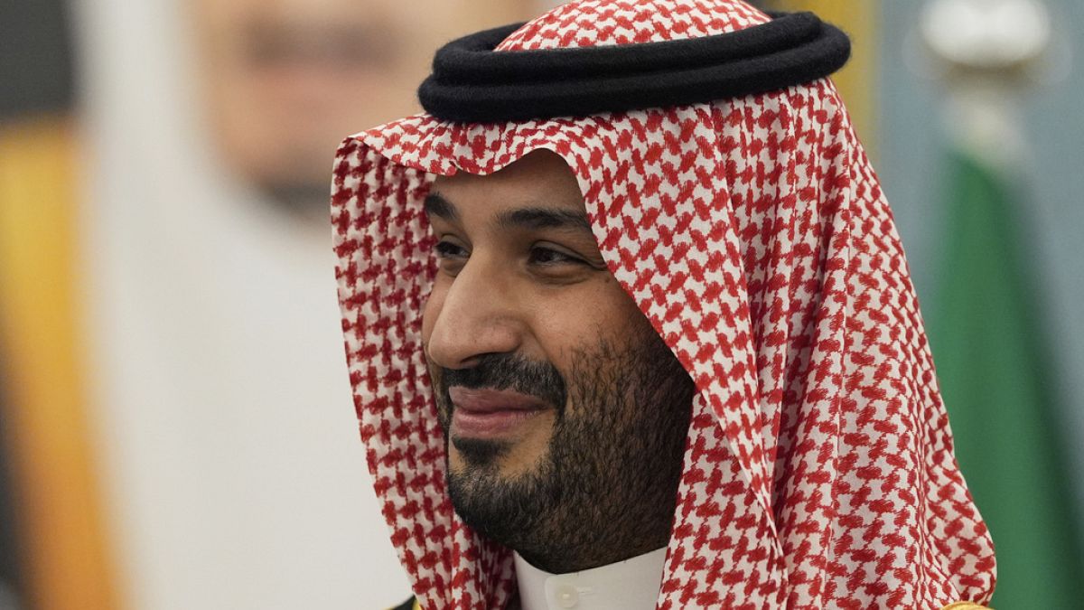 بن سلمان يطلق شركة "هيوماين" للذكاء الاصطناعي 