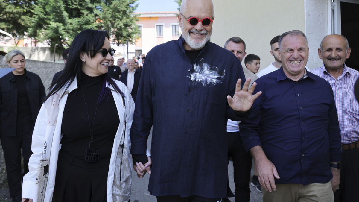 Αλβανία - Εκλογές: Απόλυτη πλειοψηφία εξασφάλισε ο Ράμα - Σε διαδηλώσεις καλεί η αντιπολίτευση