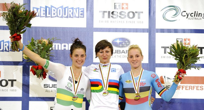 Melissa Hoskins ist auf dem Foto links zu sehen, Preisverleihung bei den Radsport-Weltmeisterschaften in Melbourne, 2012.