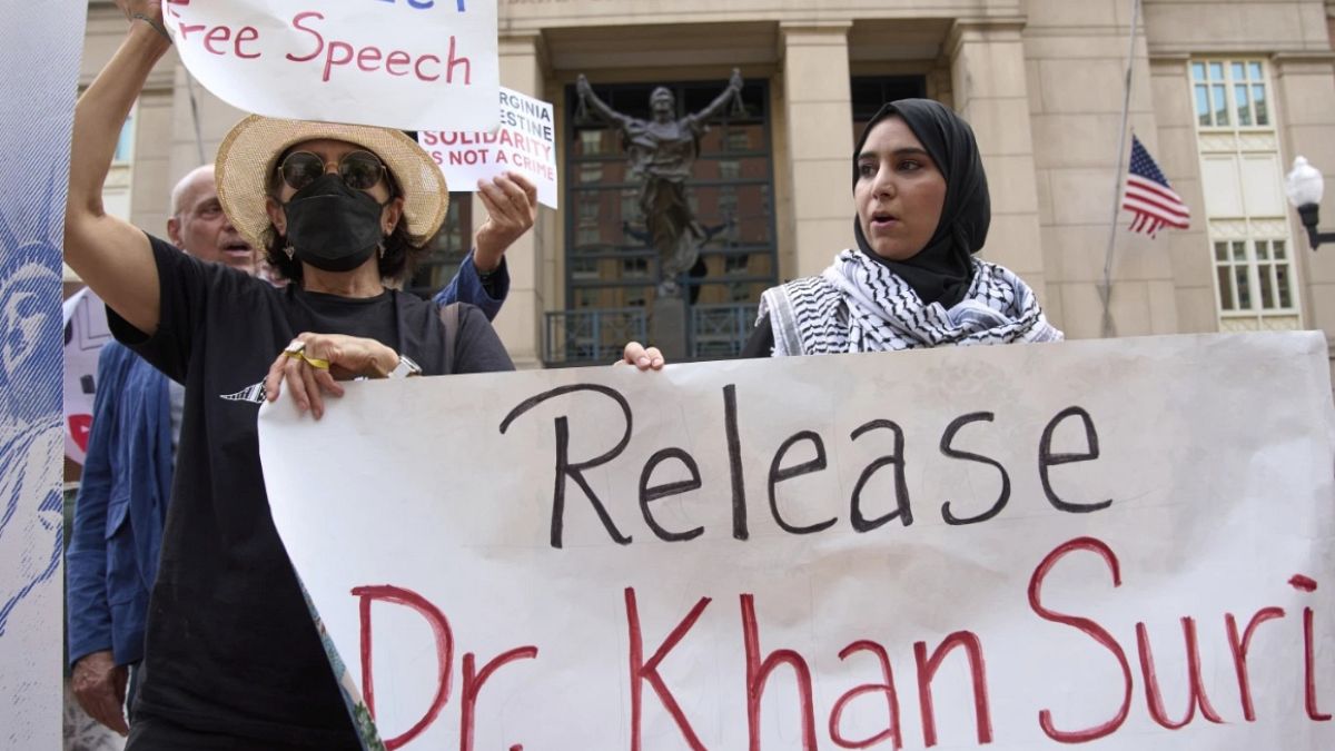 بسبب مواقفه المؤيدة للفلسطينيين.. تظاهرات في فيرجينيا دعمًا لمتهم بـ"نشر دعاية حماس"