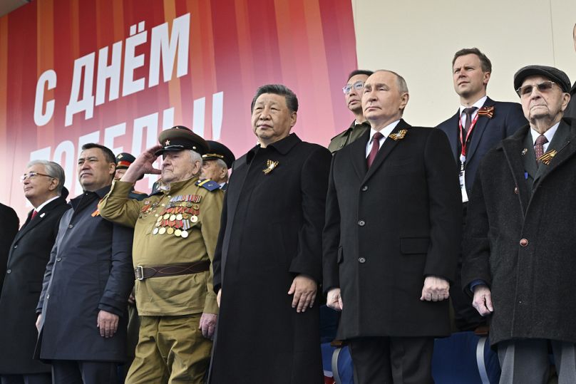 Hszi és Putyin Moszkvában, 2025 május 9. 