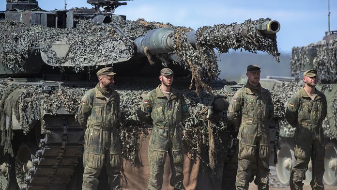 Germania, Wadephul d'accordo con Trump a destinare il 5% del Pil nella difesa