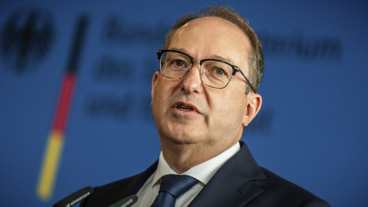 Interior Minister Dobrindt: |