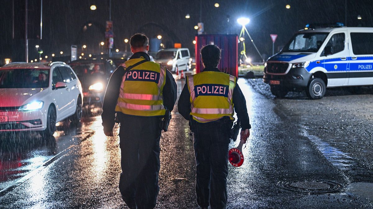 Rejection of asylum seekers across the border is unlawful