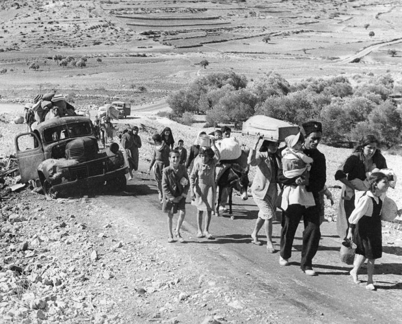 قرويون فلسطينيون يهاجرون في 4 نوفمبر 1948.