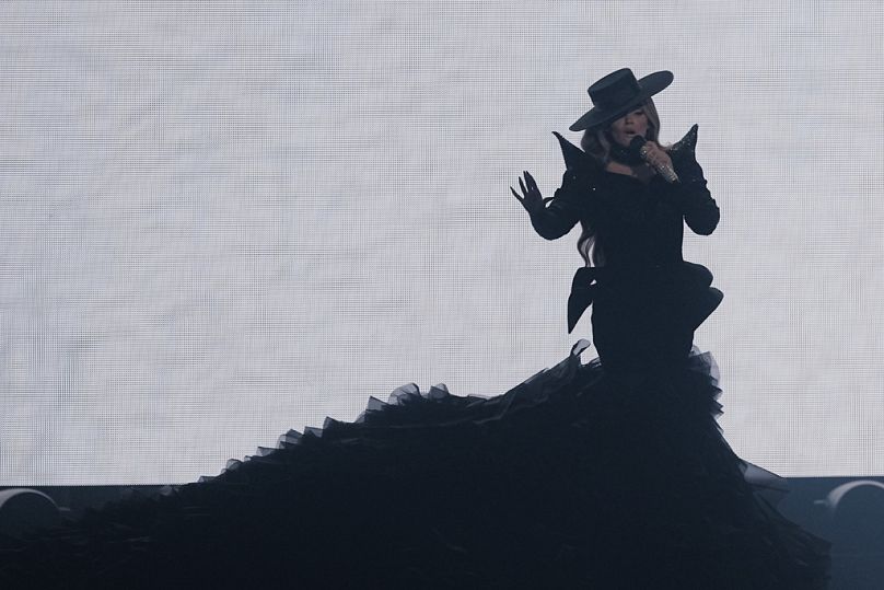 Melody al inicio de su actuación en Eurovisión 2025.