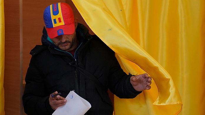 Romanya halkı, olaylı cumhurbaşkanlığı seçimleri için bir kez daha sandık başında