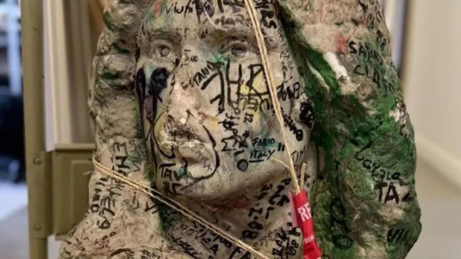Jim Morrison’s stolen bust has been found 37 years later... By accident