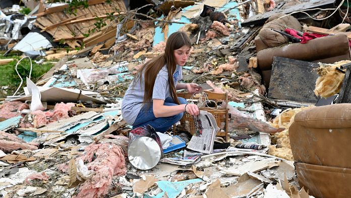 Fırtınalar ve kasırgalar ABD’nin orta kesimlerini vurmaya devam ediyor: En az 20 ölü