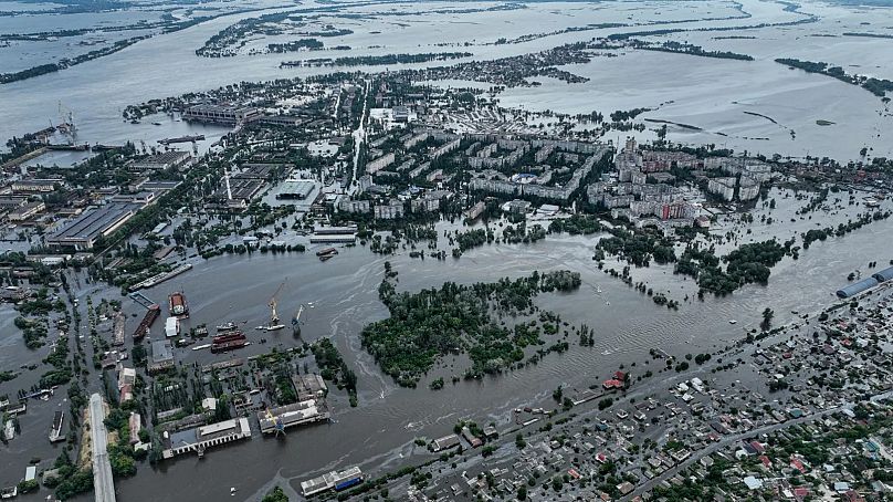 Nach der Zerstörung des Kachowka-Damms am 6. Juni kam es zu umfangreichen Überschwemmungen in der umkämpften Region Cherson.
