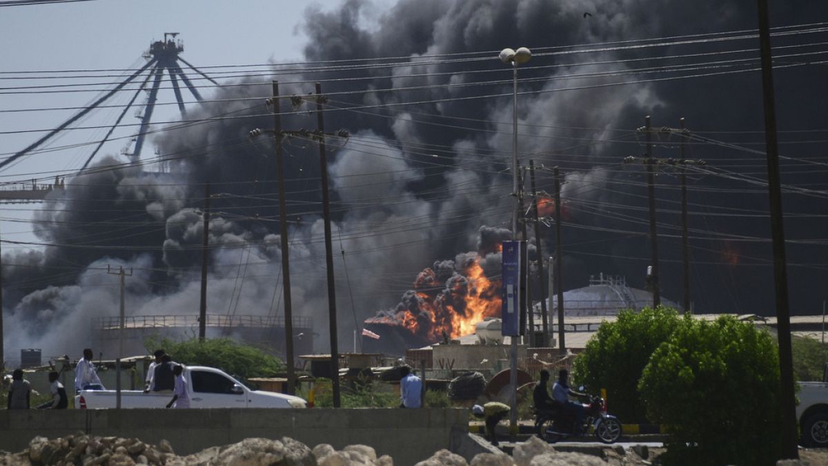 مقتل 14 مدنياً في قصف لقوات الدعم السريع على مخيم نازحين بدارفور