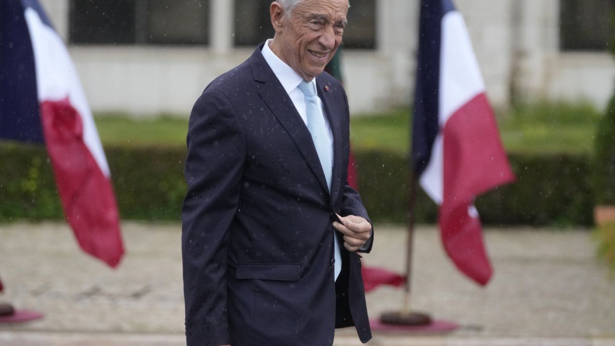 A portugál államfő a választásokon mandátumot szerzett pártok vezetőit fogadja