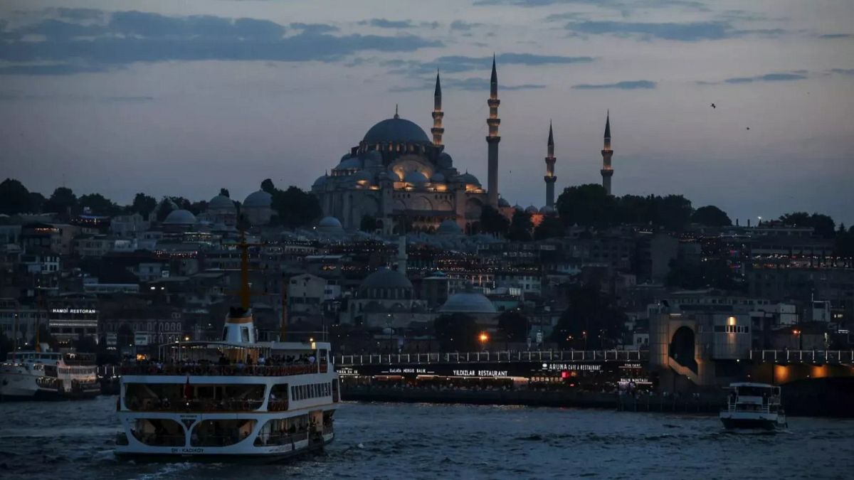 Kandilli: İstanbul'da 4,2 büyüklüğünde deprem meydana geldi