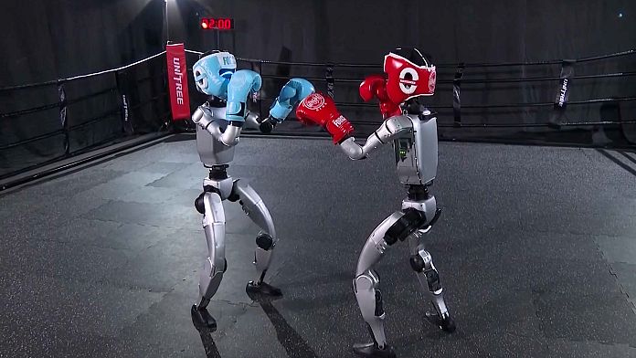 Çin'de insansı robotlar ringe çıkmaya hazırlanıyor: Boks maçı öncesi yoğun eğitim kampı