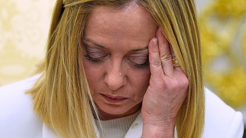Angespannte Momente: Beim Thema Verteidigungsausgaben wird die Luft rund um Georgia Meloni im Oval Office plötzlich spürbar dünner