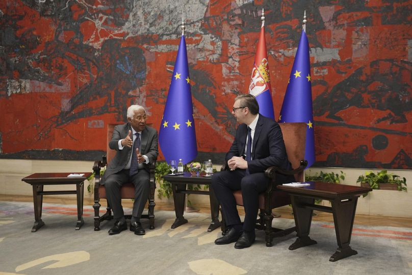 O presidente do Conselho Europeu, António Costa e  o presidente sérvio, Aleksandar Vucic no Palácio da Sérvia em Belgrado, Sérvia, 13 maio 2025 