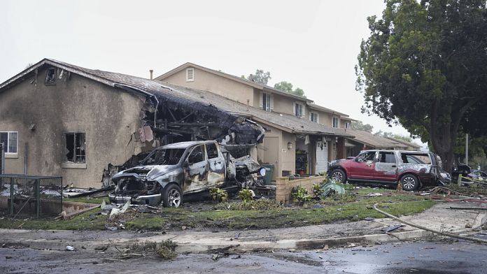 San Diego’da bir mahalleye düşen özel uçakta birden fazla kişi hayatını kaybetti
