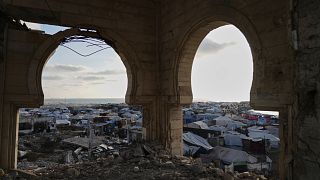 Israeli tanks hit Gaza’s Al-Awda Hospital