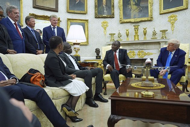Le ministre sud-africain de la police estime les allégations de génocide de trump  sans fondement