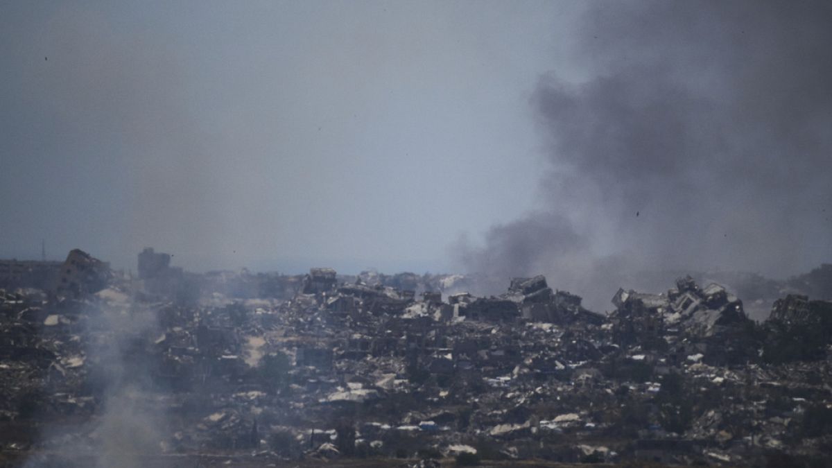 Israel strikes more than 100 targets in the Gaza strip over the past day