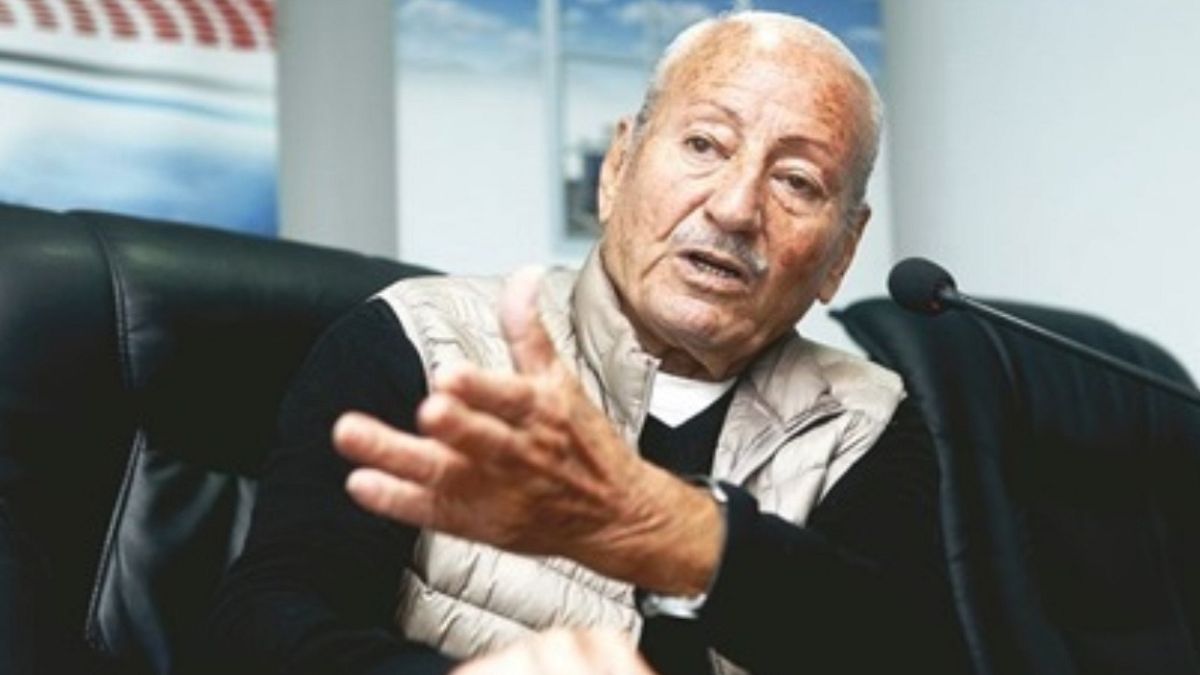 وفاة المخرج محمد لخضر حمينة.. صاحب"وقائع سنين الجمر" و"السعفة الذهبية" العربية الوحيدة
