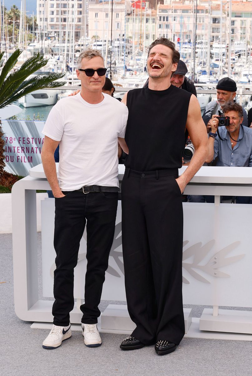 Pedro Pascal and Joaquin Phoenix reasserted their "daddy status" at the Eddington photocall. 