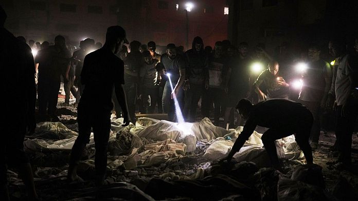 İsrail, Gazze'de sığınak olarak kullanılan okulu vurdu: 52 kişi hayatını kaybetti