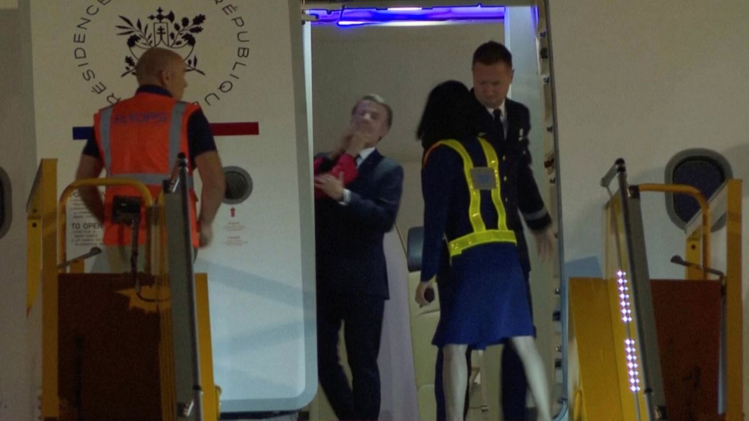 Macron ve eşi