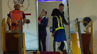 Tension entre Macron et son épouse : le président français dément