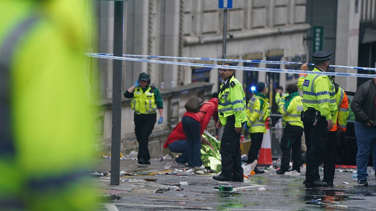حادث دهس مأساوي ينغّص فرحة ليفربول.. الشرطة توقف مشتبهًا وتُعلن إصابة 17 شخصًا