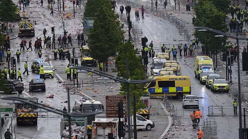 In Liverpool ist ein Auto in eine Menschenmenge gefahren, die gerade den Sieg des FC Liverpools feierte. 26. Mai 2025.