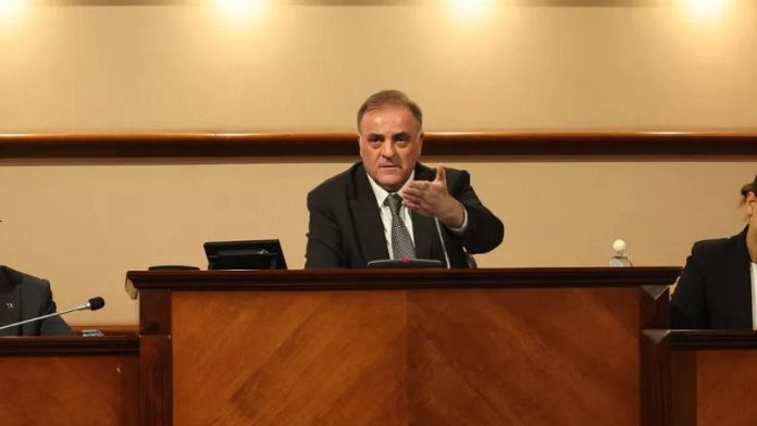 İBB Başkanvekili Nuri Aslan'a 'görevi yaptırmamak için direnme' suçundan soruşturma başlatıldı