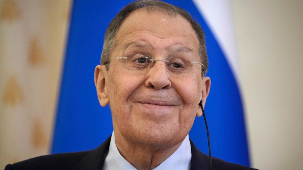 لافروف يؤكد توجيه دعوة لوزير خارجية سوريا لزيارة موسكو