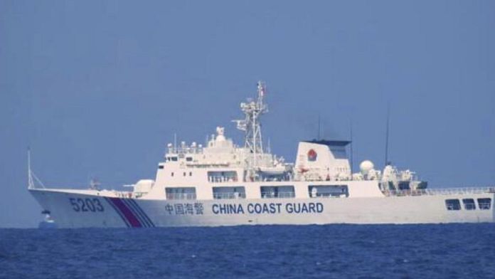 Uydu görüntüleri: Çin, tartışmalı adalara bombardıman uçakları konuşlandırdı