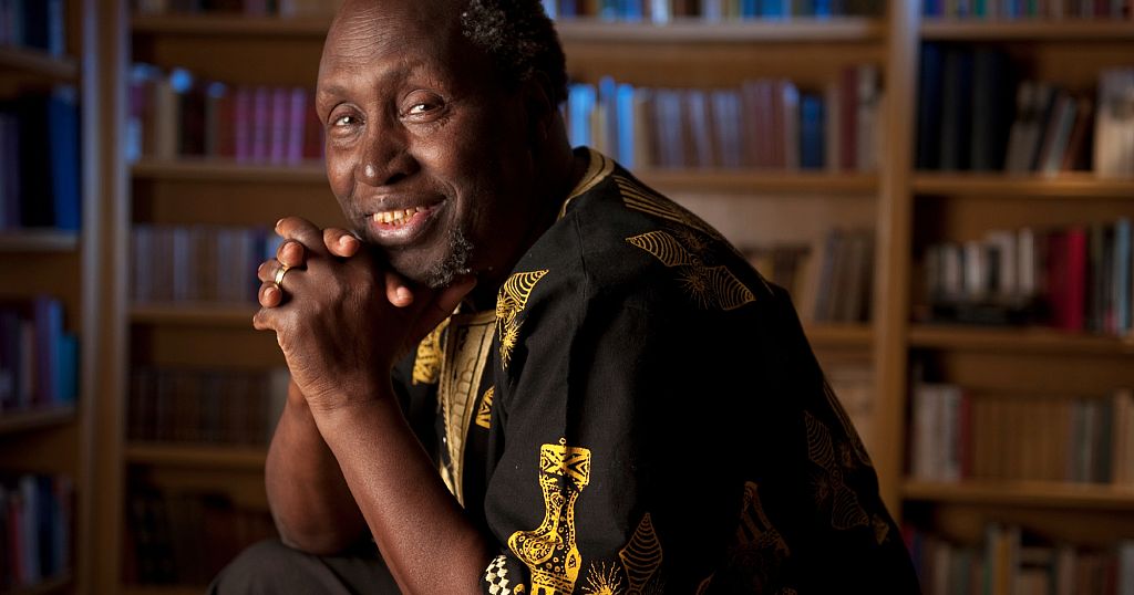 Décès de Ngũgĩ wa Thiong’o, écrivain kényan de la décolonisation des langues