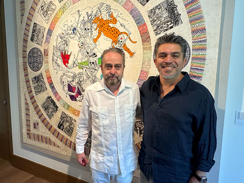 Adrián Castañeda und Koch Roberto Velez