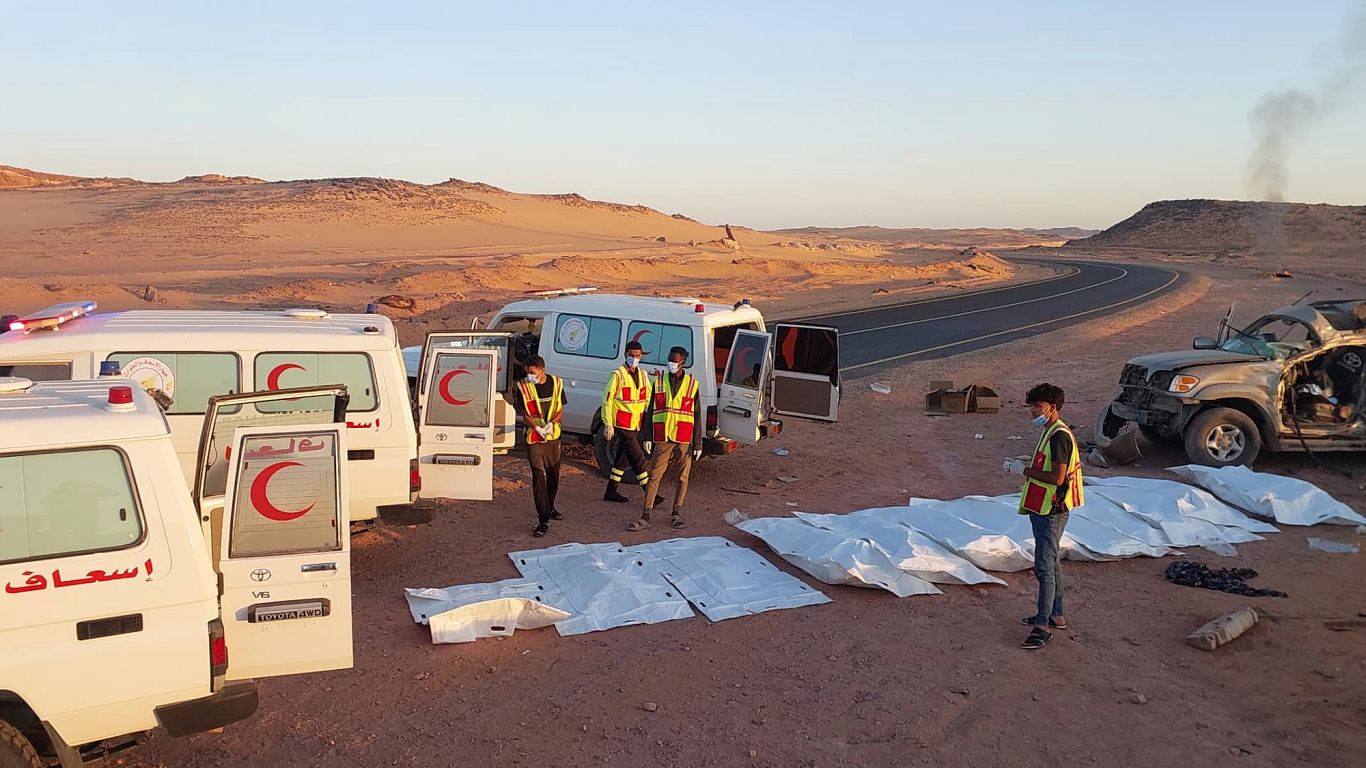 حادث مأساوي في الصحراء الليبية: مقتل 11 مهاجراً سودانياً وسائق ليبي قرب الكفرة