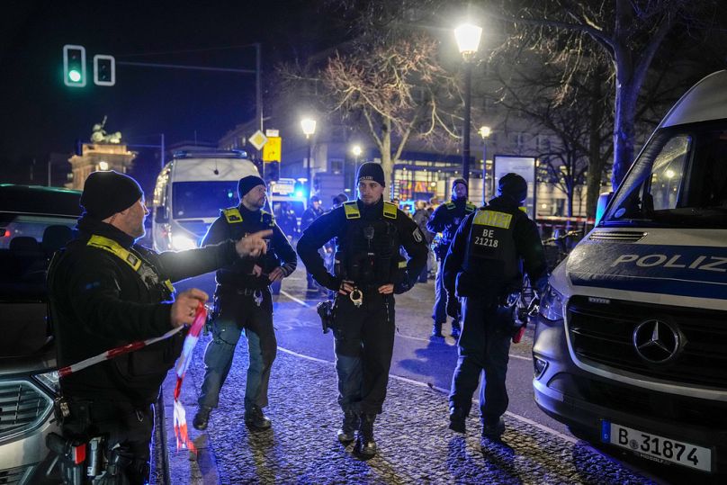 Im Februar 2025 wurde von einem Islamisten am Holocaust-Mahnmal in Berlin eine Messerattacke verübt.