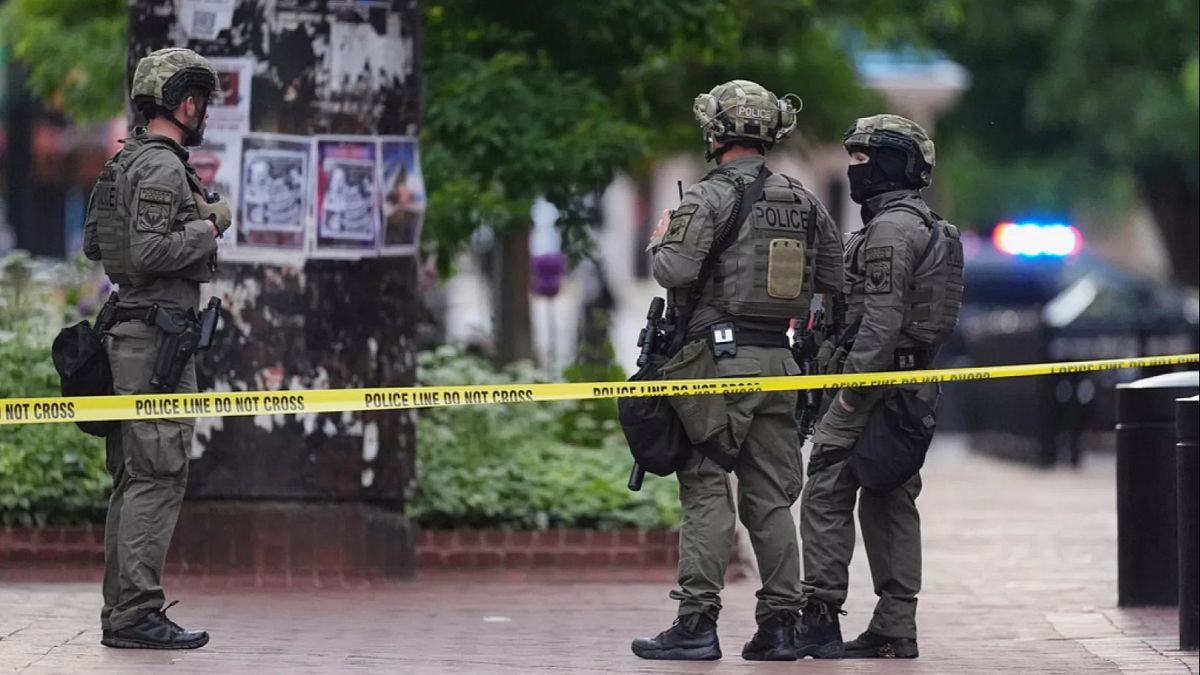 6 injured in Colorado attack after man sets people on fire while shouting 'Free Palestine,' FBI says