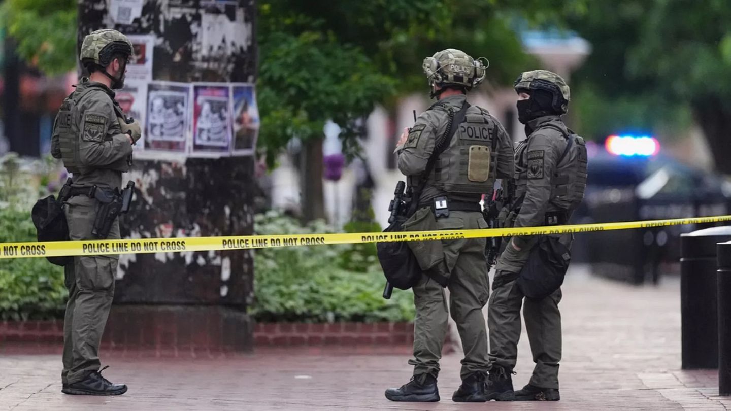 Boulder Terror Attack: Eight Injured as Man Shouting ‘Free Palestine’ Targets Israeli Supporters 3 Eight injured after man attacks Colorado rally for Israeli hostages | Euronews