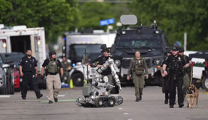 Kolluk kuvvetleri, Colorado'nun Boulder kentindeki Pearl Street Alışveriş Merkezi'ne düzenlenen saldırıyı soruşturuyor, 1 Haziran 2025.
