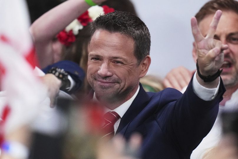 Trzaskowski prowadził w exit pollach, ale już dwie godziny później trend się odwrócił. Late polle wskazały Nawrockiego jako zwycięzcę