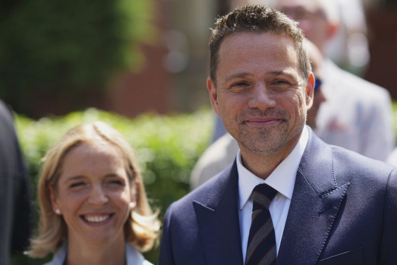 Rafał i Małgorzata Trzaskowscy przed lokalem wyborczym
