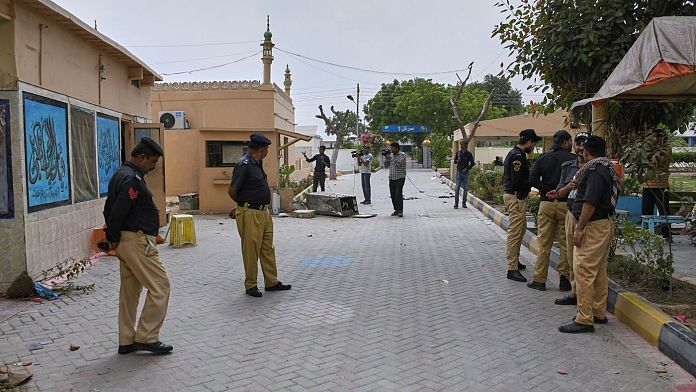 Pakistan'da deprem sonrası 100'den fazla mahkum cezaevinden kaçtı
