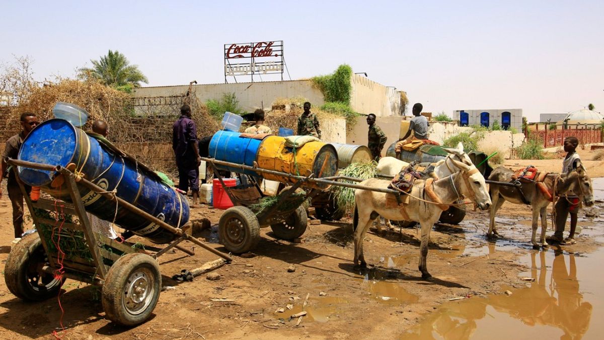 السودان: هجوم على قافلة أممية في دارفور وسط تحذيرات من "أسوأ كارثة إنسانية في العالم"