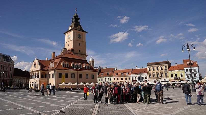 Turistas na cidade de Brașov, Roménia