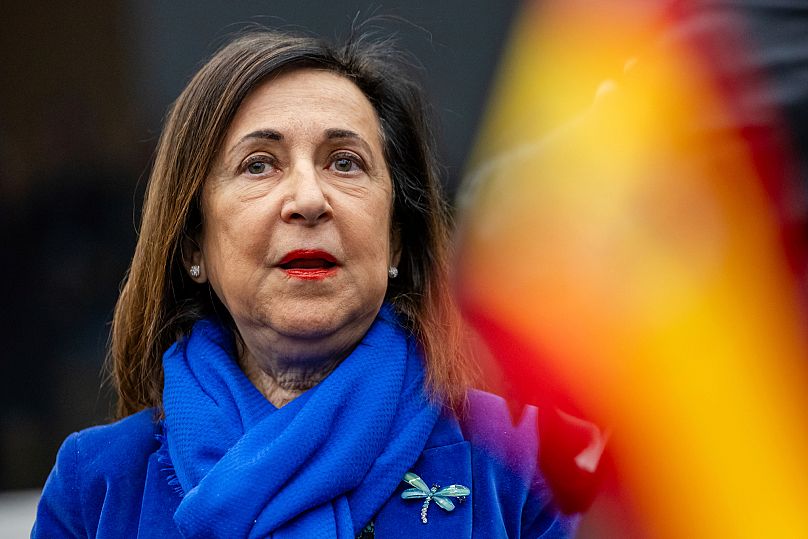 La ministra española de Defensa, Margarita Robles, llega a una reunión del Grupo de Contacto de Defensa de Ucrania en la sede de la OTAN en Bruselas, 11 de abril de 2025.