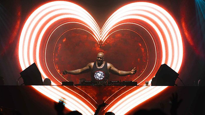 İstanbul Festivali 2025'te yıldızlar geçidi: Shaquille O’Neal ve Jennifer Lopez